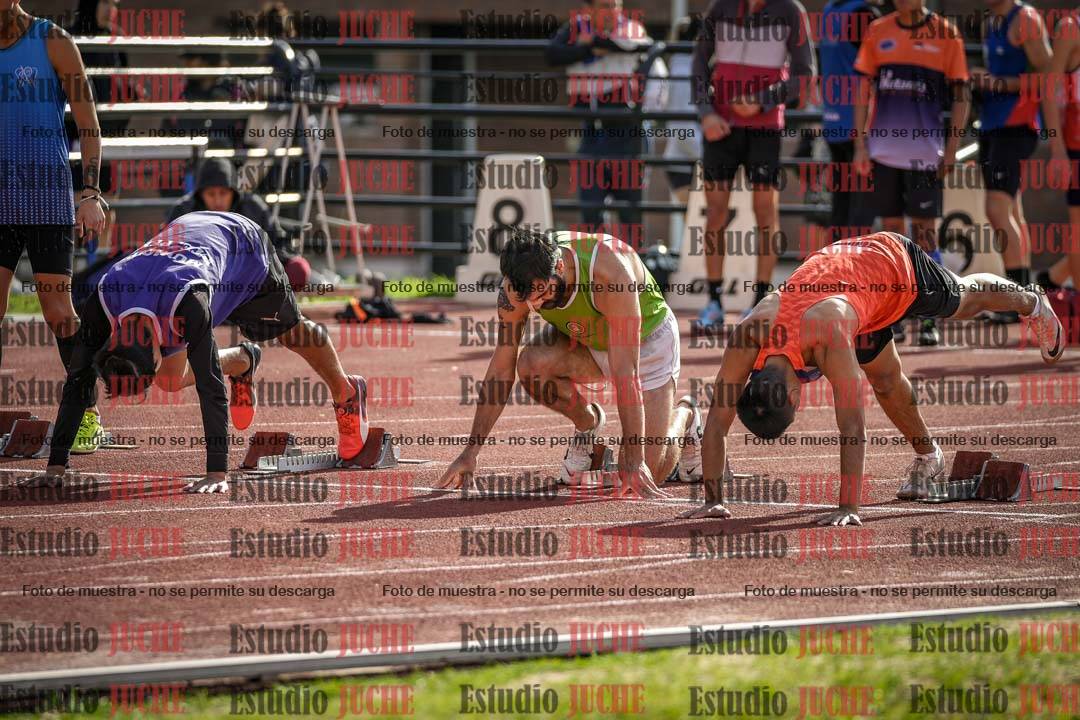 Fotos de los 100 m llanos de varones