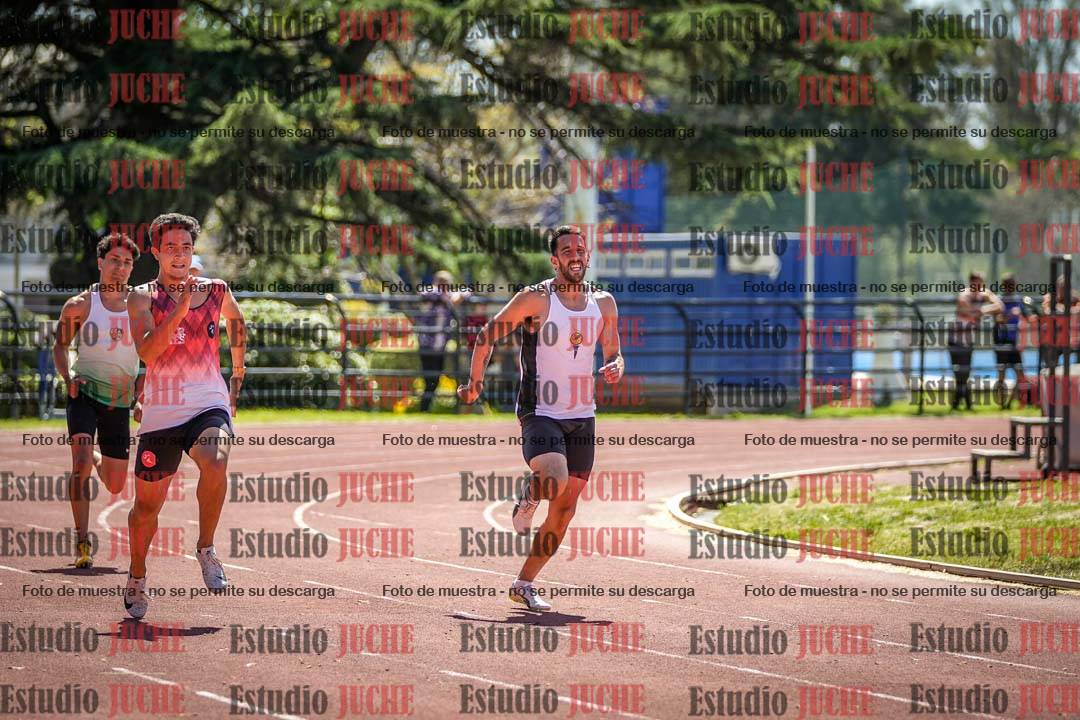 Fotos de los 200 m llanos de varones