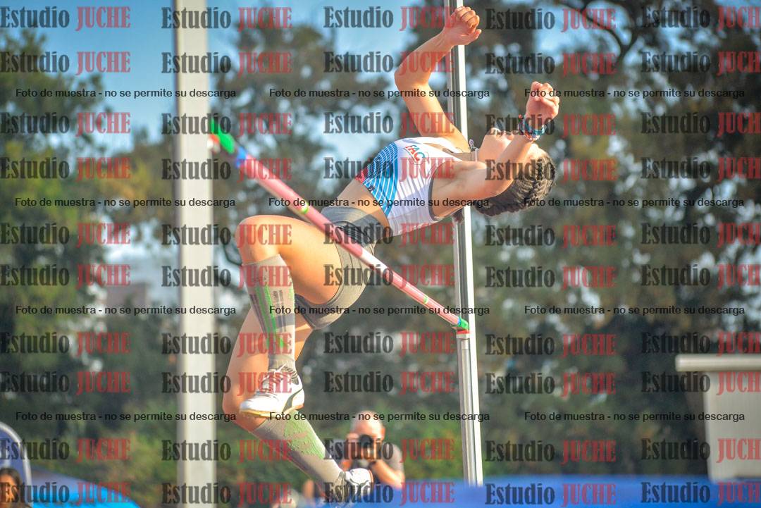 Fotos del salto en alto de mujeres