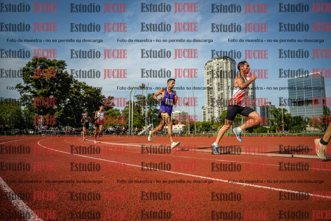Fotos de los 3000 m llanos de varones
