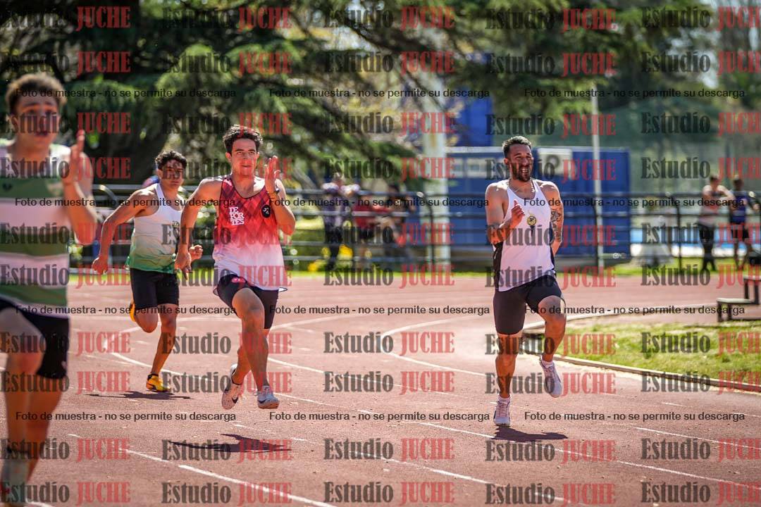 Fotos de los 200 m llanos de varones