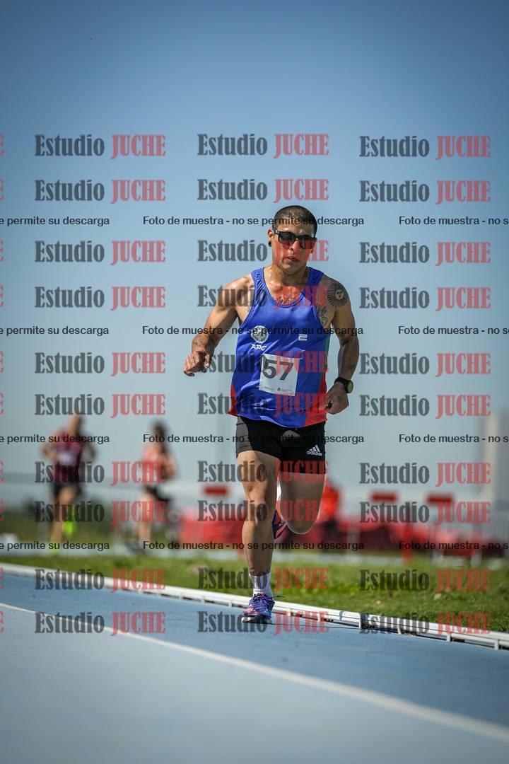 Fotos de los 5000 m de mujeres y varones - serie 2