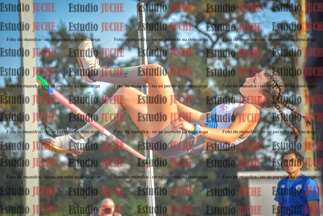 Fotos del salto en alto de mujeres