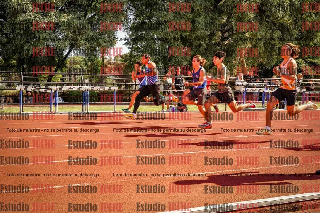 Fotos de los 100 m llanos de varones