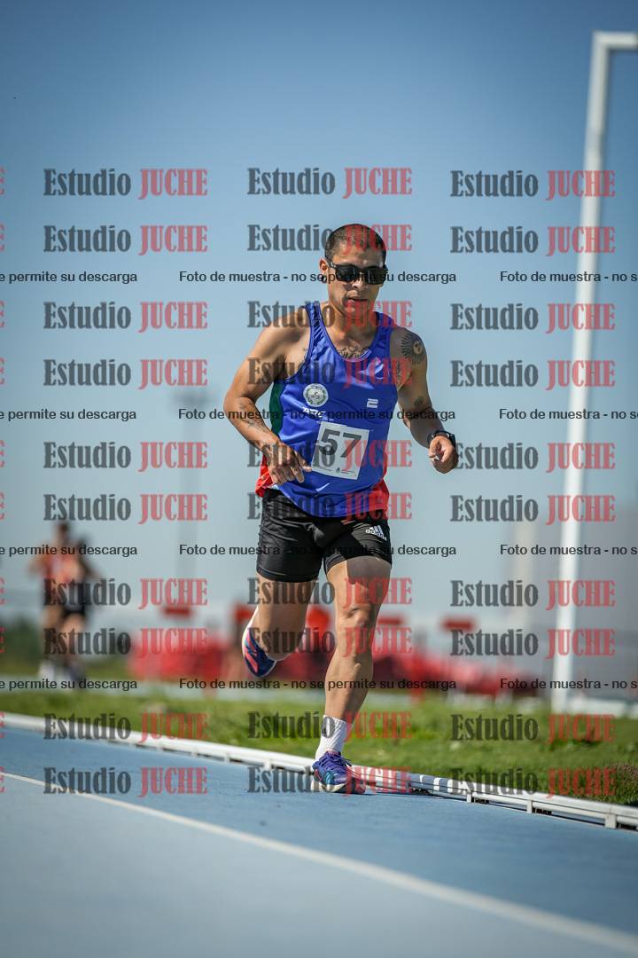 Fotos de los 5000 m de mujeres y varones - serie 2