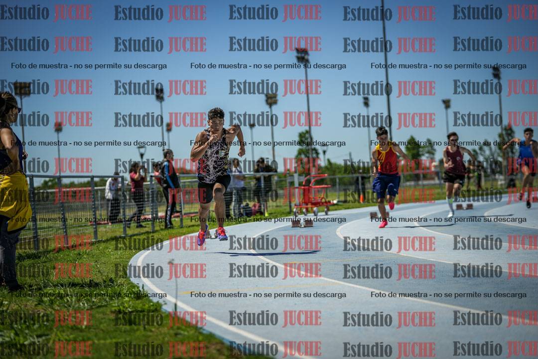 Fotos de los 200 m llanos de varones