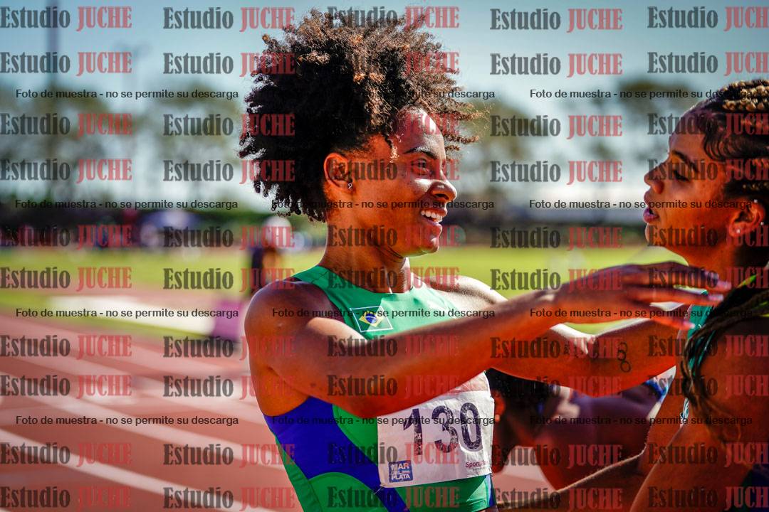 Fotos de algunos extras y podios del día 2