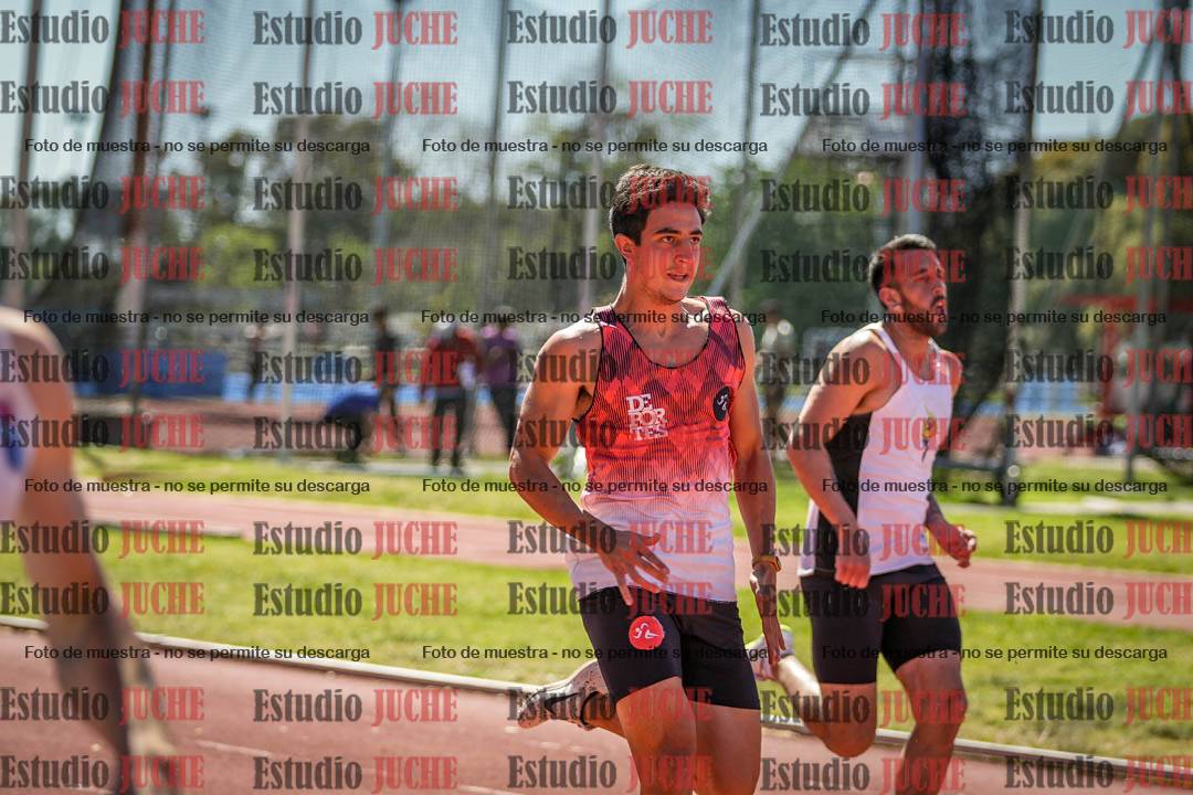 Fotos de los 200 m llanos de varones