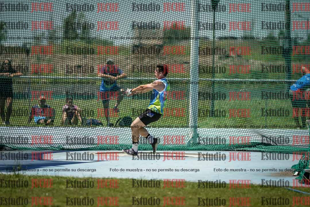 Fotos del lanzamiento del martillo de varones