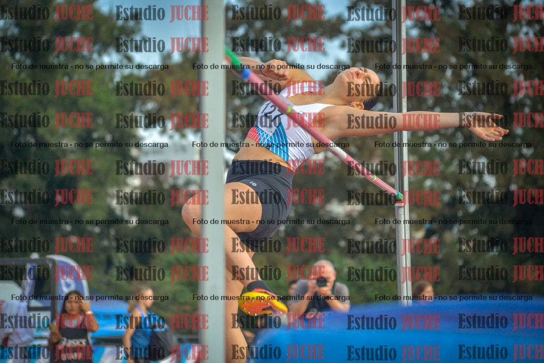 Fotos del salto en alto de mujeres