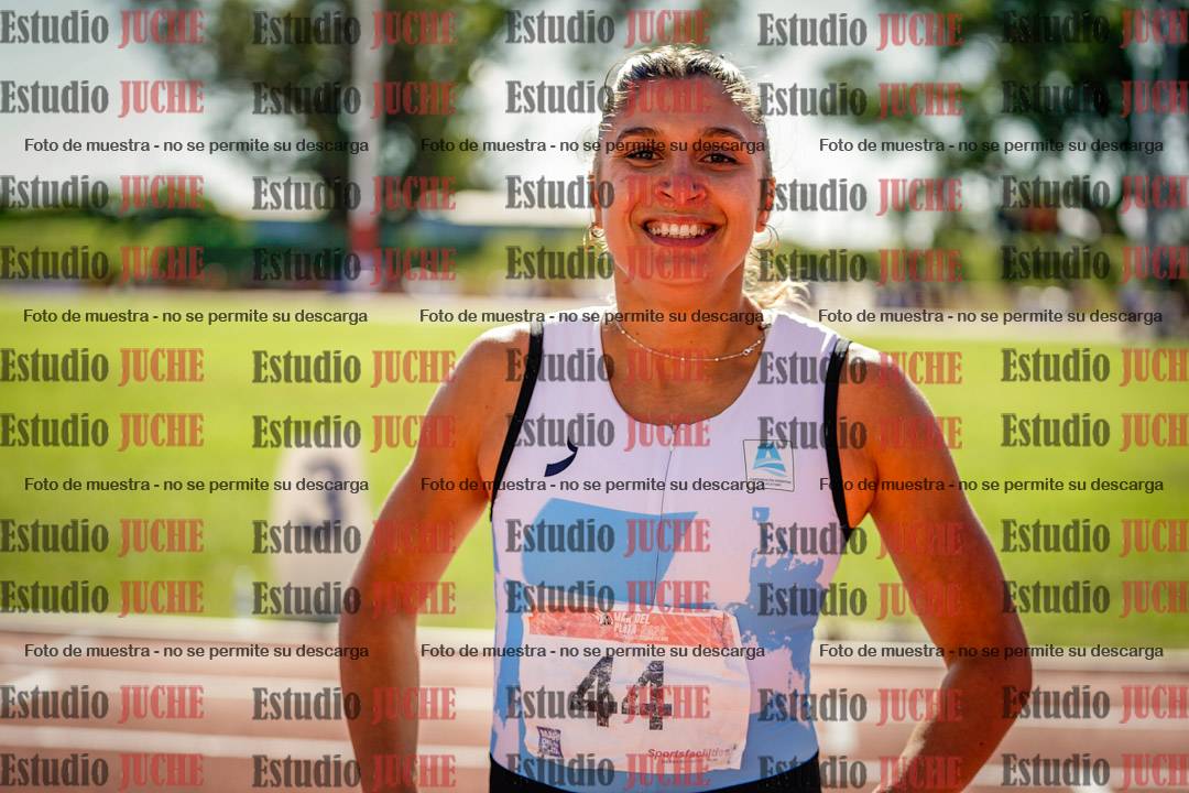 Fotos de algunos extras y podios del día 2