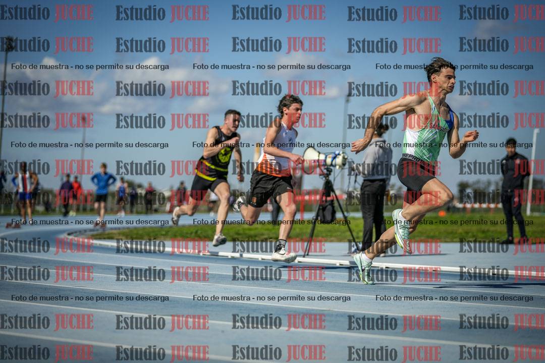 Fotos de los 200 m llanos de varones