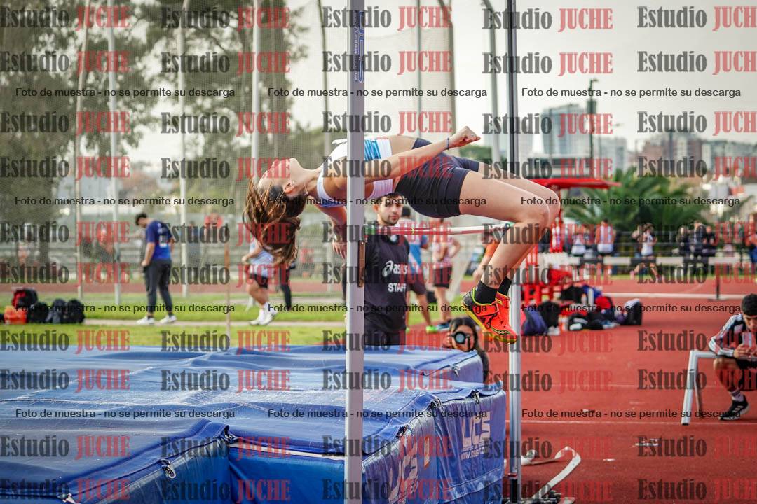 Fotos del salto en alto de mujeres
