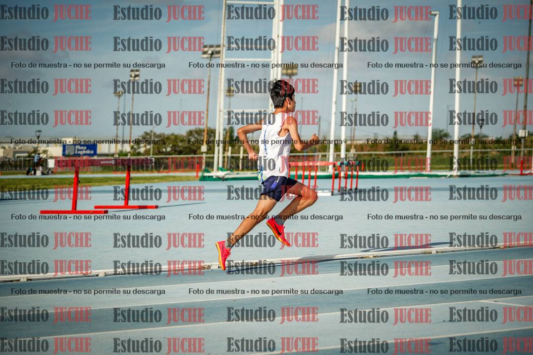 Fotos de los 400 m llanos de varones