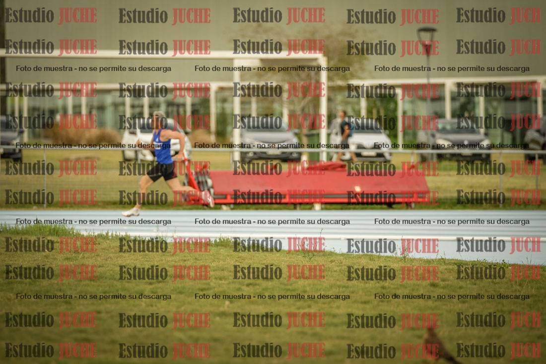 Fotos de los 300 m llanos de varones