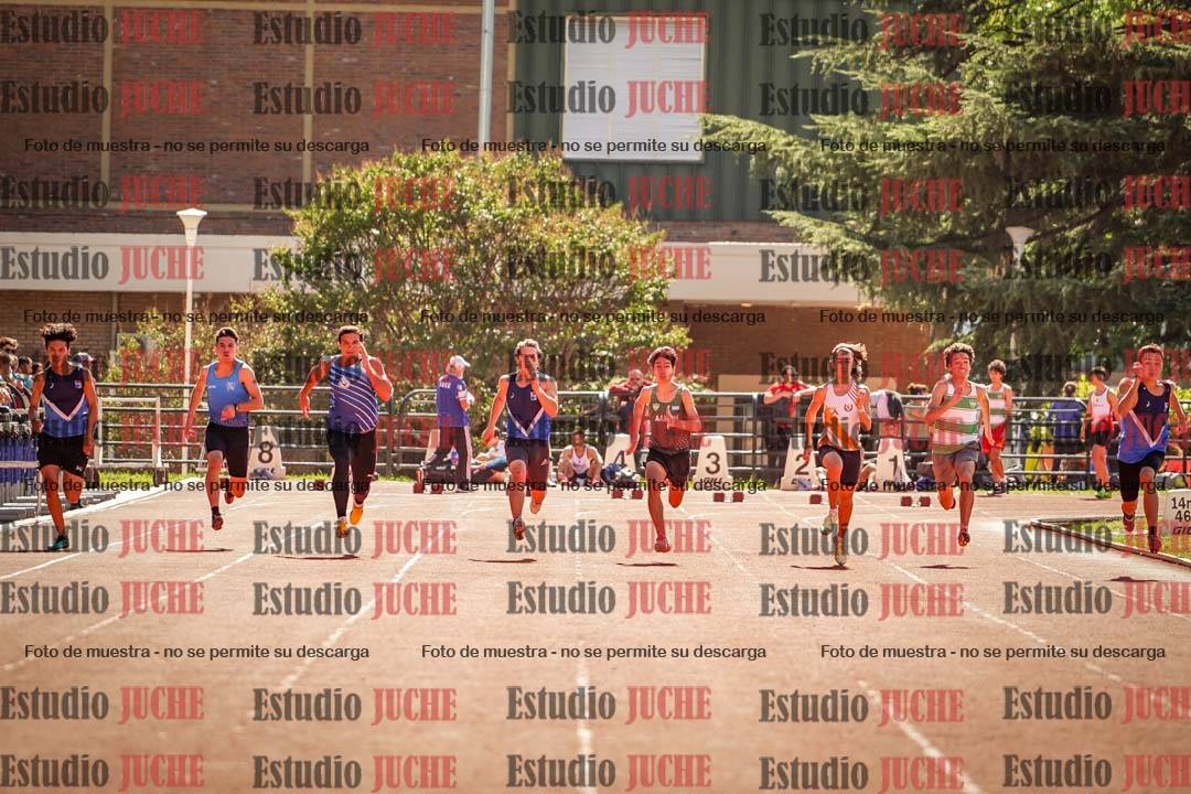 Fotos de los 100 m llanos de varones