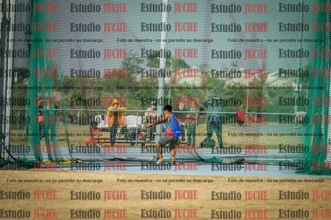 Fotos del lanzamiento de martillo de varones