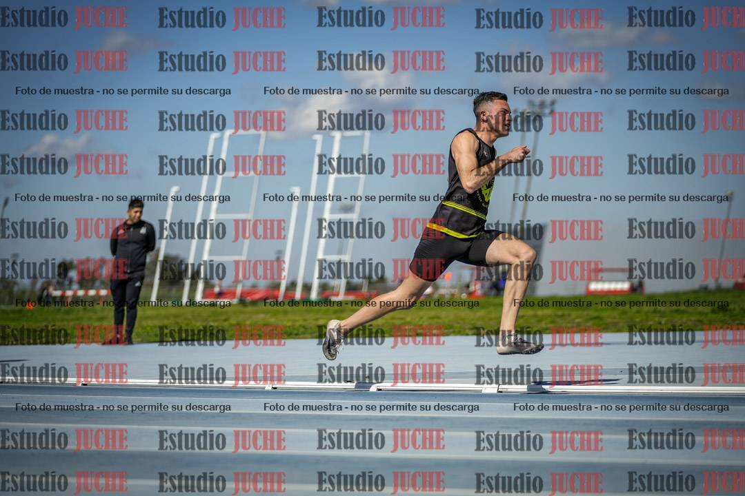 Fotos de los 200 m llanos de varones