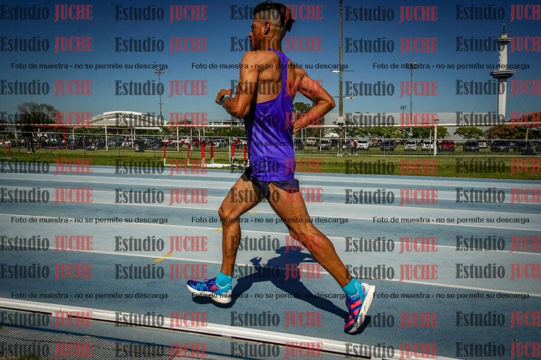 Fotos de los 5000 m de mujeres y varones - serie 2