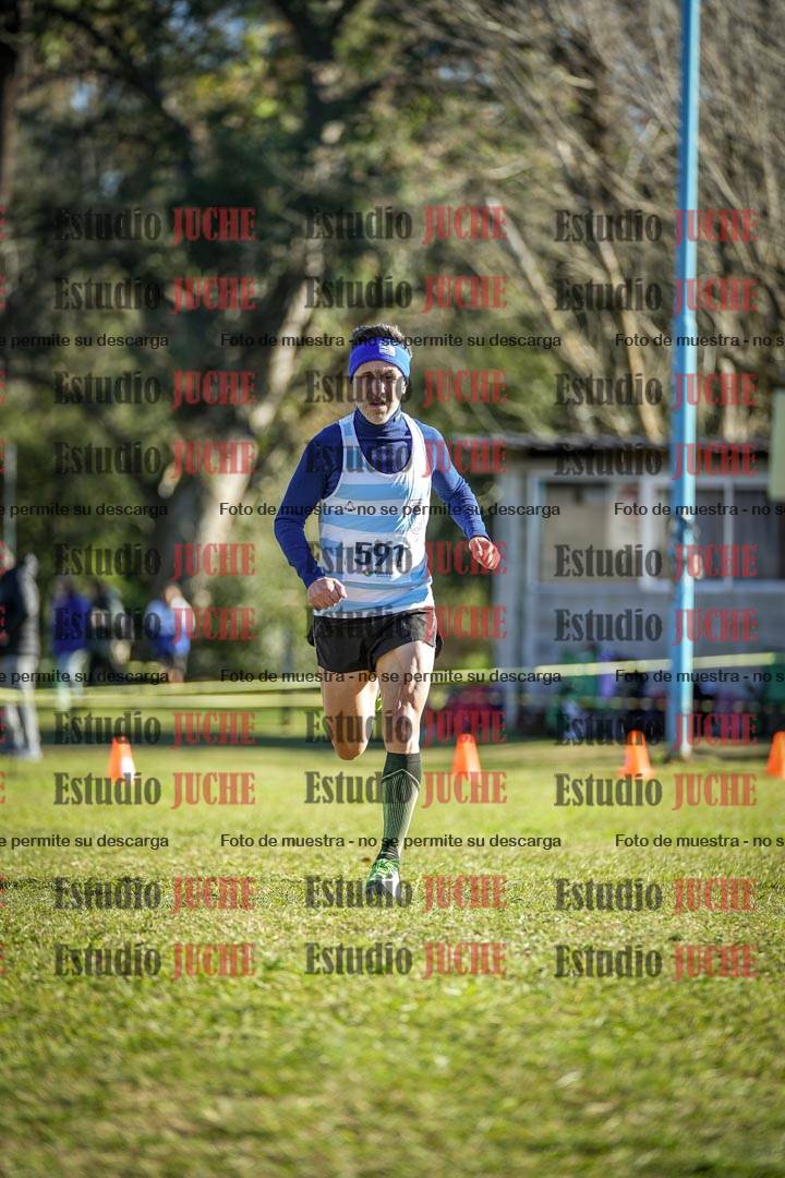 Fotos de la llegada del cross de 4000 m - varones