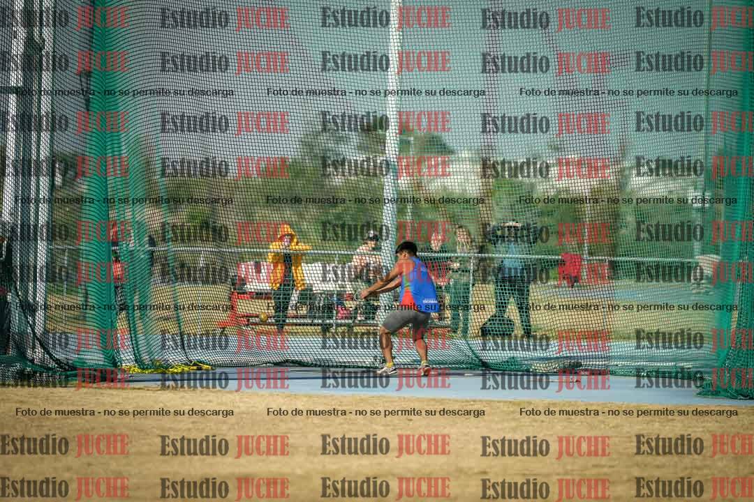 Fotos del lanzamiento de martillo de varones