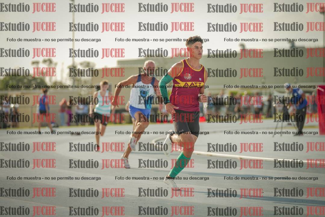 Fotos de los 400 m llanos de varones