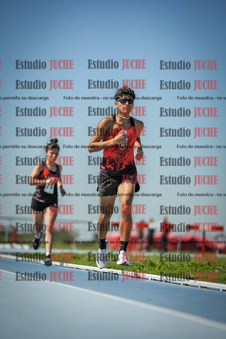 Fotos de los 5000 m de mujeres y varones - serie 2