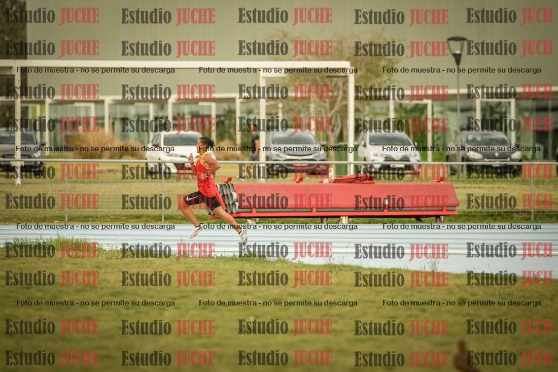 Fotos de los 300 m llanos de varones