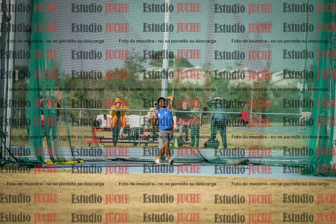 Fotos del lanzamiento de martillo de varones