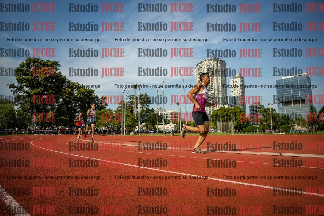Fotos de los 3000 m llanos de varones