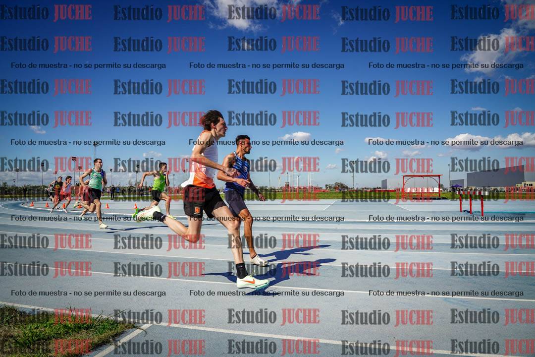 Fotos de los 200 m llanos de varones