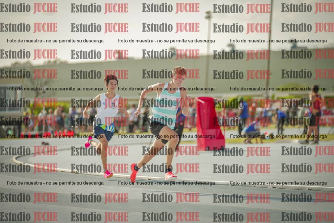 Fotos de los 400 m llanos de varones