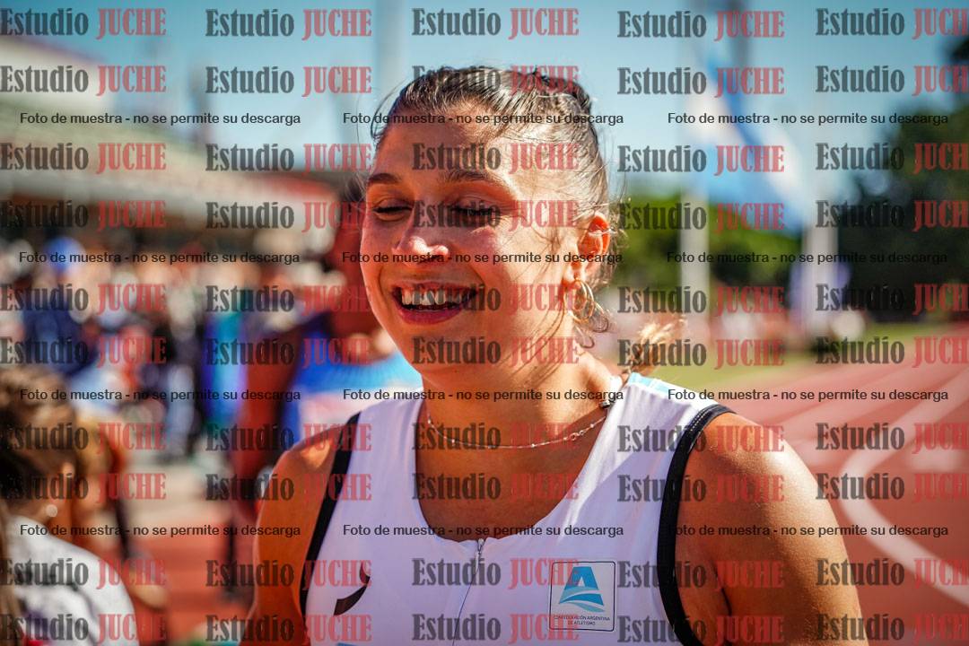 Fotos de algunos extras y podios del día 2