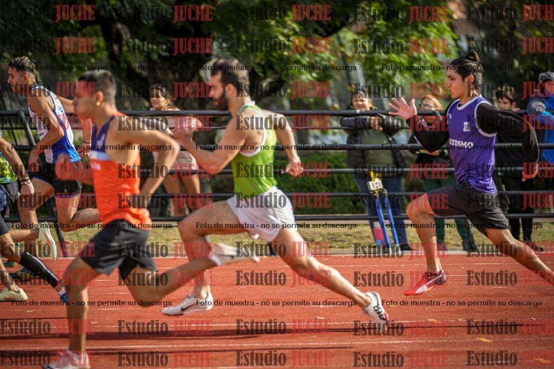 Fotos de los 100 m llanos de varones