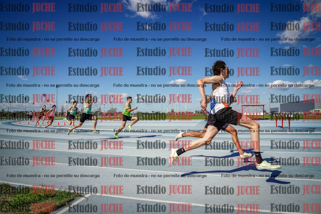 Fotos de los 200 m llanos de varones