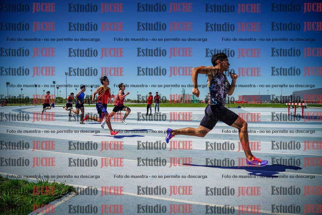 Fotos de los 200 m llanos de varones