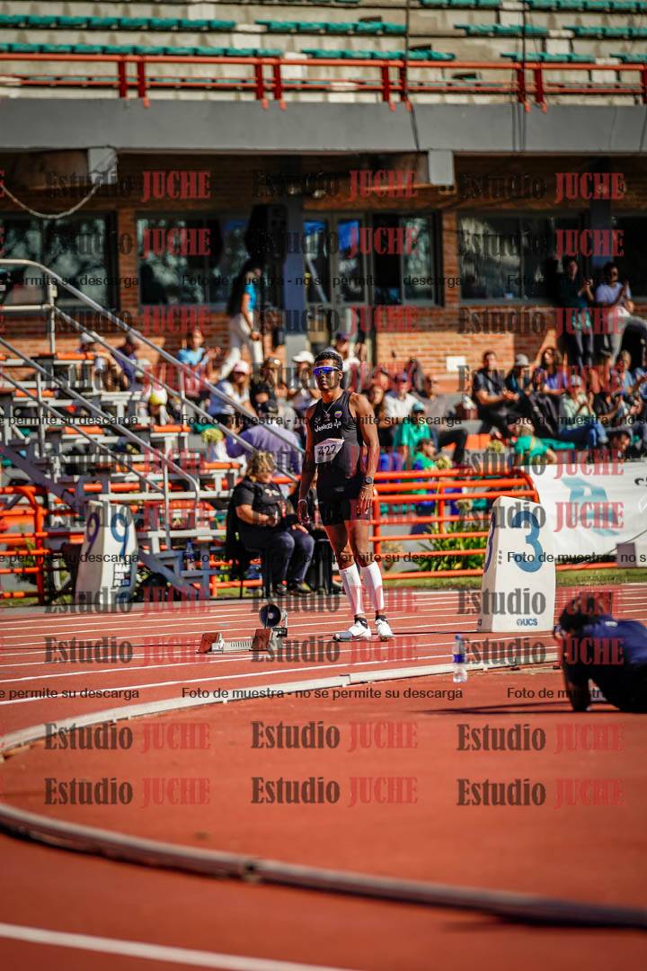 Fotos de los 400 m llanos de varones