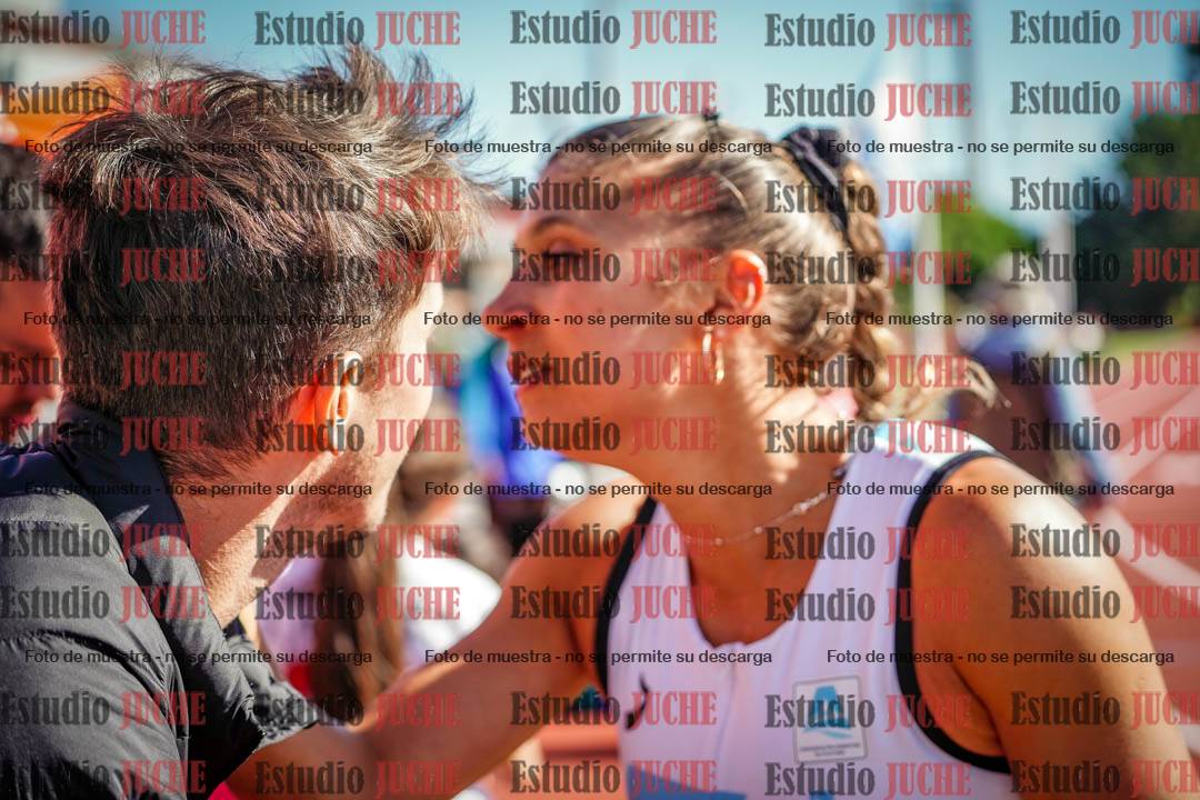 Fotos de algunos extras y podios del día 2