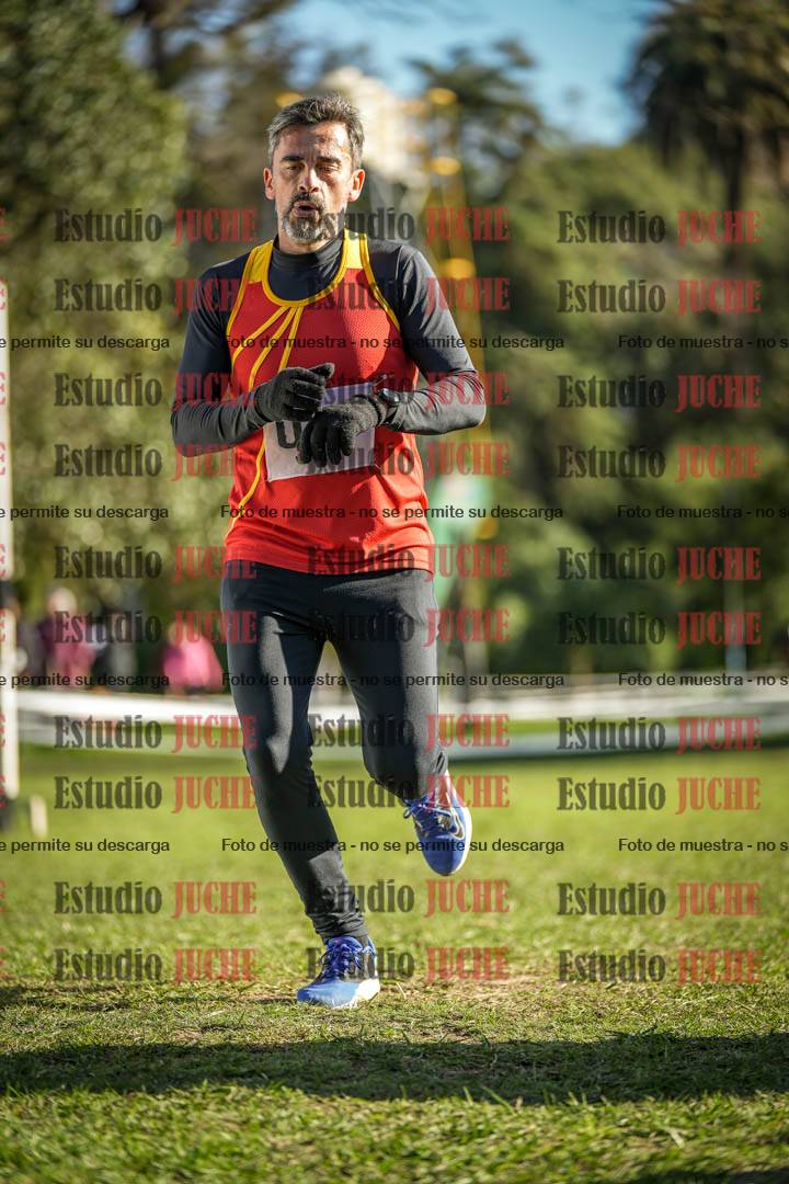 Fotos de la llegada del cross de 4000 m - varones