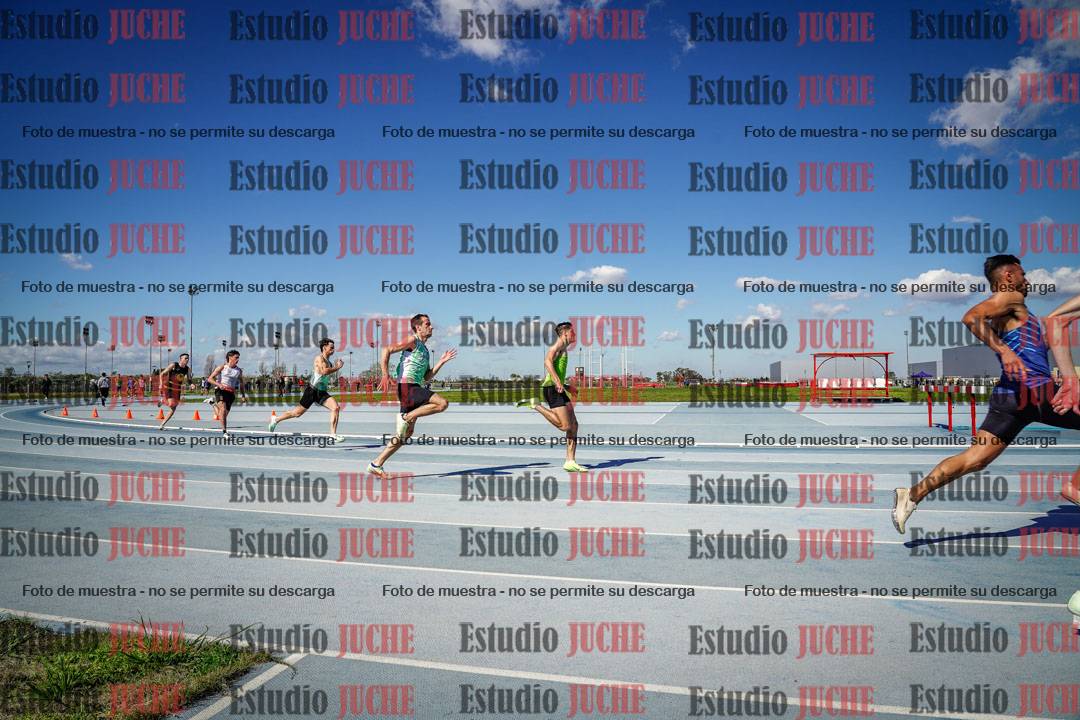 Fotos de los 200 m llanos de varones