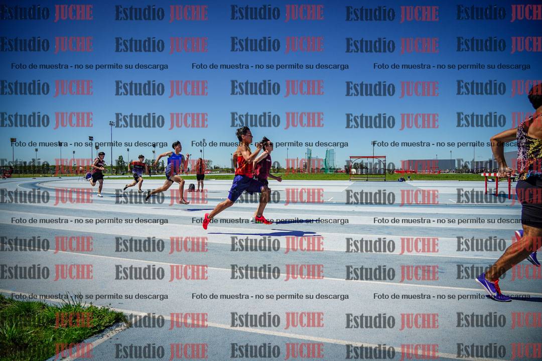 Fotos de los 200 m llanos de varones