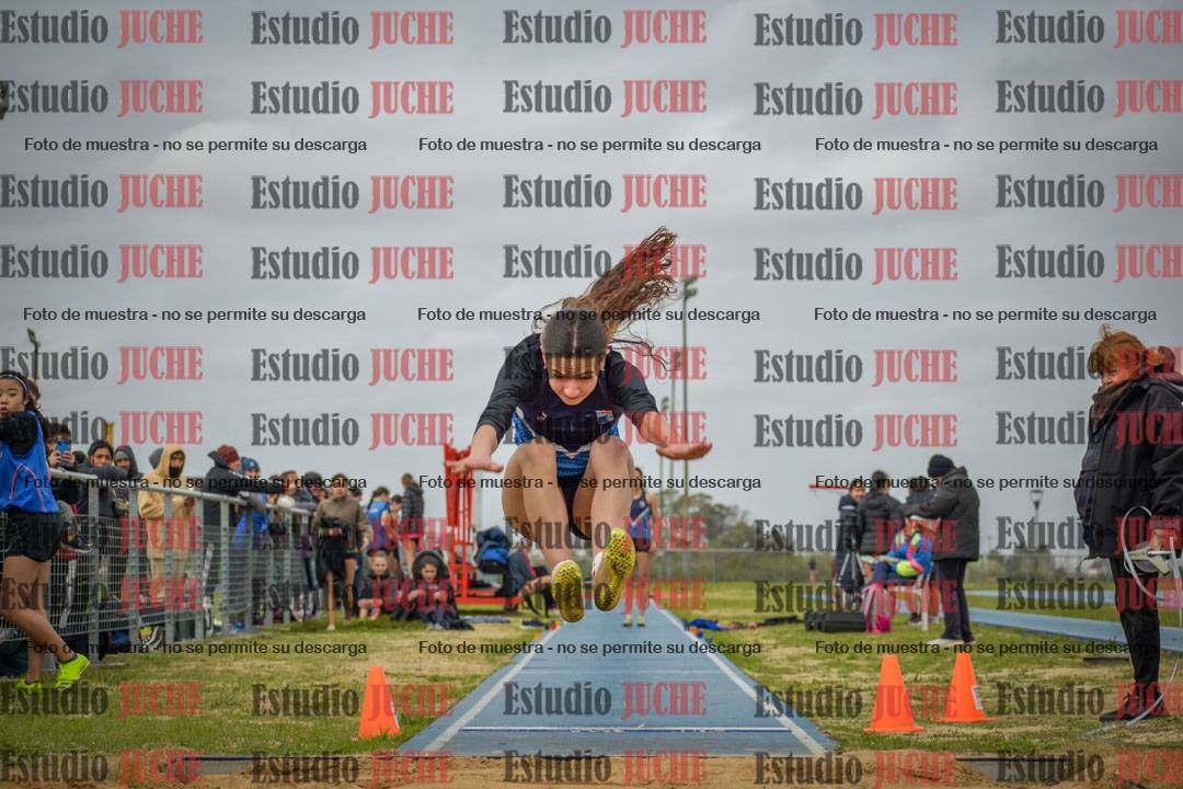 Fotos del salto en largo de mujeres - U18