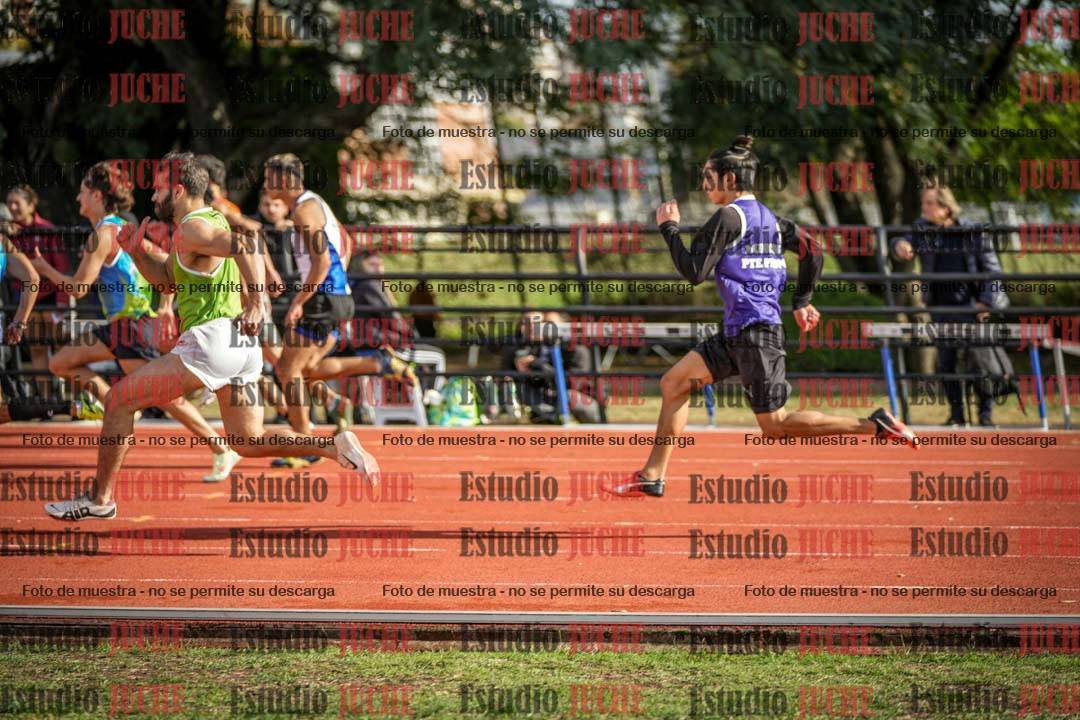 Fotos de los 100 m llanos de varones