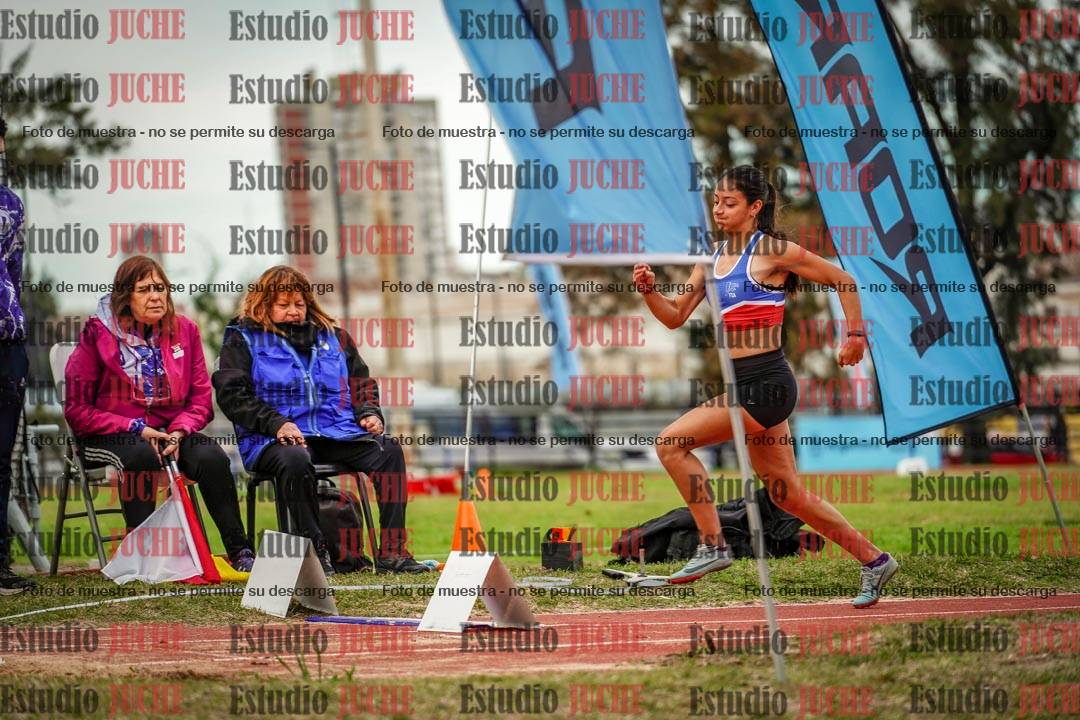 Fotos del salto en largo de mujeres - heptatlón 5