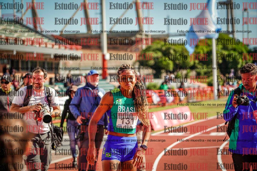 Fotos de algunos extras y podios del día 2