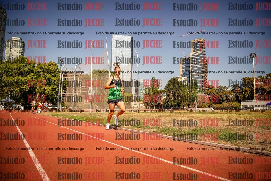 Fotos de los 3000 m llanos de varones