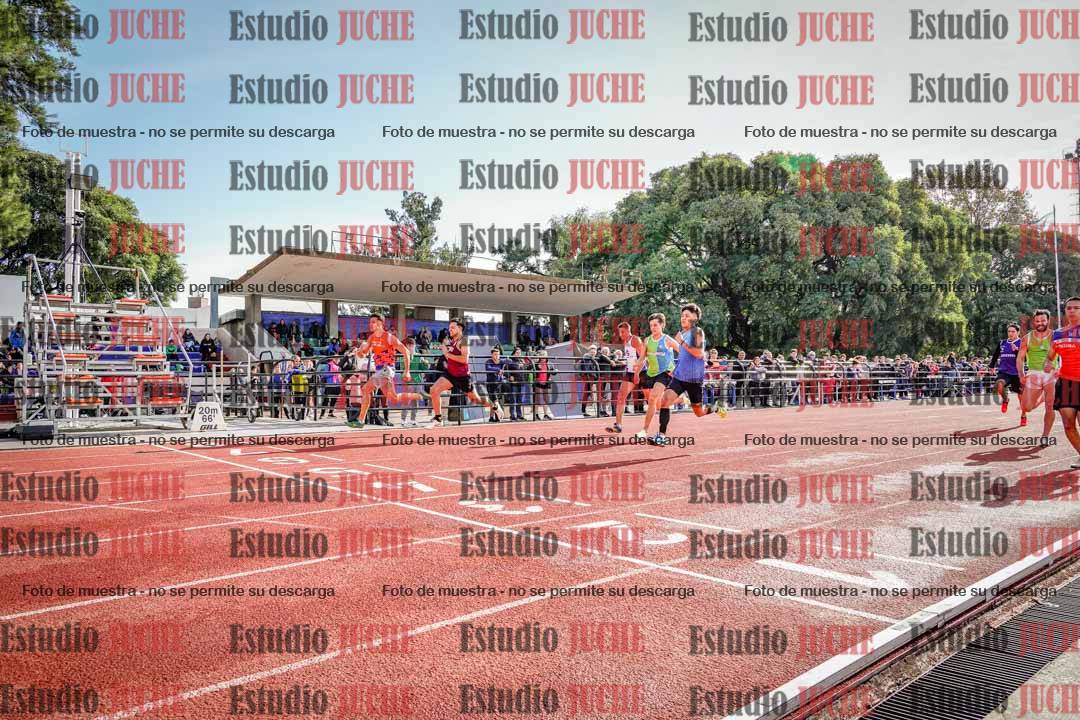 Fotos de los 100 m llanos de varones