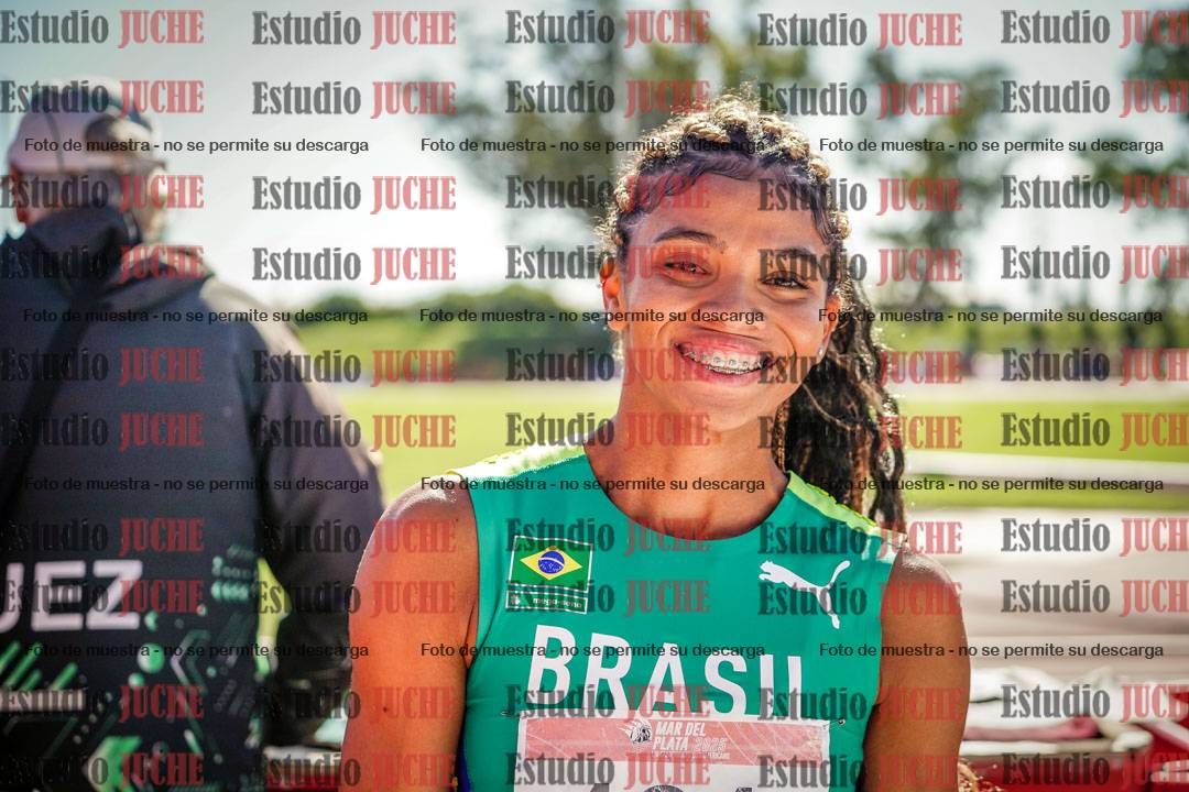 Fotos de algunos extras y podios del día 2