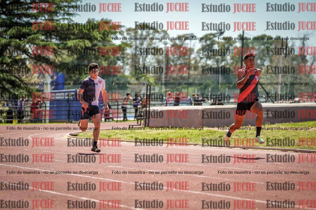 Fotos de los 200 m llanos de varones