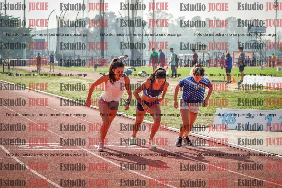 Fotos de los 800 m llanos de mujeres - combinadas 7